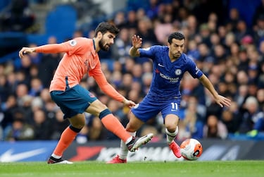 El jugador canario siguió militando en el Barcelona hasta 2015. Decidió cambiar de aires y recalar en el Chelsea, club en el que sigue militando a día de hoy. Su contrato terminaba el pasado 30 de junio, pero llegó a un acuerdo con los blues para ampliar su relación hasta que termine la presente edición de la Premier. Una que vez que finalice, firmará por dos temporadas con la Roma.