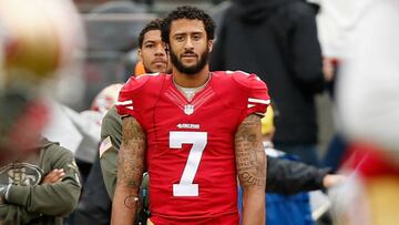 Colin Kaepernick está 10 días de cumplir su promesa de donar un millón de dólares