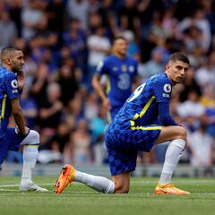 Premier League players agree to stop kneeling in matches