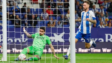 21/10/20 FC BARCELONA 
PARTIDO ENTRE EL RCD ESPANYOL Y EL CD LEGANES DE LA 12ª JORNADA DE LA LIGA HYPERMOTION EN EL STAGE FRONT STADIUM.
MIGUEL  (9) CD LEGANES 
CALERO (5) RCD ESPANYOL