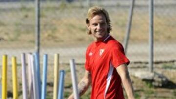 Rakitic, fuera de la lista,