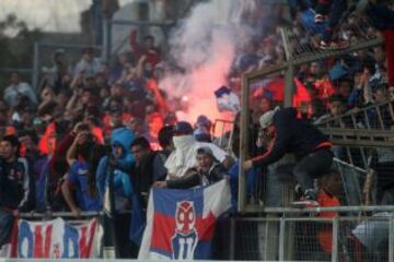 El duelo entre Rangers y Universidad de Chile fue suspendido por los incidentes en la tribuna.