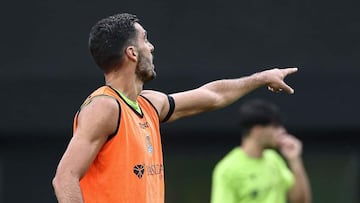 Merino, fuera de convocatoria a la espera de firmar por el Arsenal