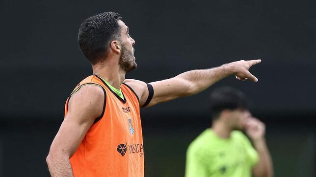 Merino, fuera de convocatoria a la espera de firmar por el Arsenal