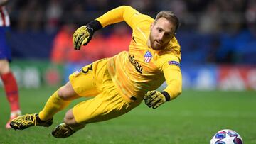 Oblak ante el Liverpool en el Metropolitano.