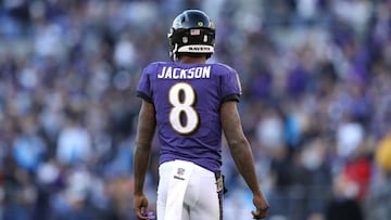 Mientras ambas partes piensan en una extensión de contrato, los Ravens ejercerán la cláusula de quinto año en el contrato del QB.