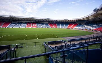 Hampden Park está situado en Glasgow (Escocia) con una capacidad de 52. 500 espectadores. Es es escenario habitual de las eliminatorias de la Copa de Escocia y de la Copa de la Liga de Escocia.