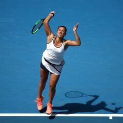 Sorribes arrasa en el tercer set a Krunic y pasa a la siguiente fase