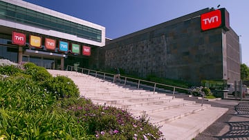 Revelan millonarios sueldos de TVN en plena crisis: un 10% del pago de todo el canal