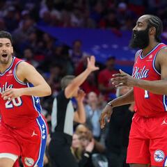 Lluvia de triples en Filadelfia para empezar los playoffs