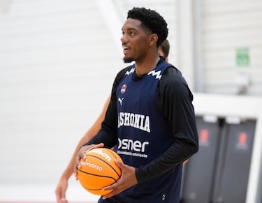Mamadi llega al Baskonia después de militar para el Valley Suns, el filial de Phoenix, la pasada temporada. Cuenta con una amplia experiencia en la NBA, con más de 60 partidos jugados, disptando el primero en marzo de 2021 y el último en mayo de 2024. El guineano, que puede desempeñar tanto el rol de alero como el de ala-pivot, cruza el Atlántico con el objetivo de probar una nueva aventura en la ACB. 