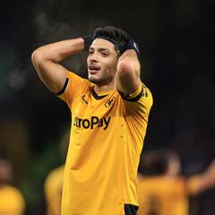 Raúl Jiménez habría pedido una semana para responder a oferta del Besiktas