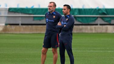 Xavi Hernandez and Oscar Hernandez during the training before the Champions League match against FC Internazionale Milano, in Barcelona, on 11th October 2022. (Photo by Joan Valls/Urbanandsport /NurPhoto via Getty Images)