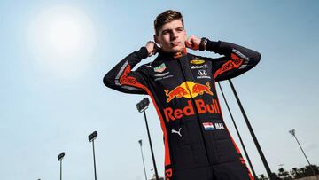 Max Verstappen, con el mono de Red Bull Honda.