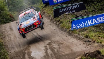 Thierry Neuville con el Hyundai en Argentina.