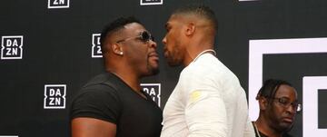 Jarrel Miller se encara con Anthony Joshua.