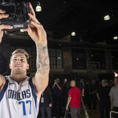 Nowitzki: "Hasta el reglamento de la NBA se adapta a Doncic"