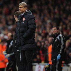 Adebayor "odia" al Arsenal por culpa de Arsene Wenger