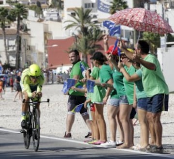 Alberto Contador durante la  etapa de la Vuelta disputada en la modalidad de contrarreloj individual ente Jávea y Calpe, de 37 kilómetros. 