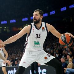 Mirotic silencia los pitos de Belgrado para dar aire al Milán