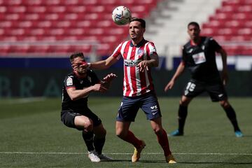 Saúl Ñíguez con Kevin Rodrigues.