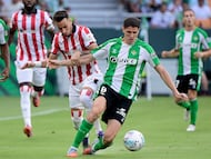 Momento del partido de LaLiga EA Sports entre el Betis y el Athletic.