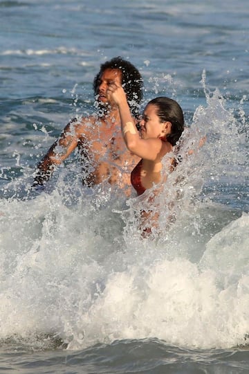 Marcelo relaxes with his family at the beach in Rio de Janeiro.