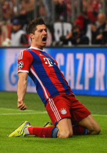 Lewandowski marca el 3-0.