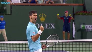 Novak Djokovic, eufórico tras ganarle un gran punto.