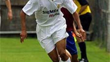 <b>NUEVA ETAPA.</B> Valdo cambia el césped de la Ciudad Deportiva por el de El Sadar.