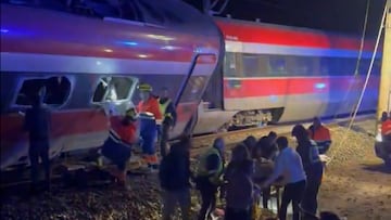 Al menos 39 muertos tras el descarrilamiento de dos trenes en Adamuz (Córdoba)