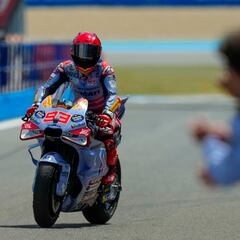 Márquez da un paso más