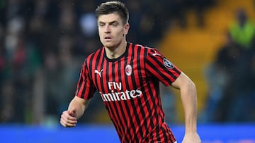 Tottenham eye Piatek as Harry Kane replacement