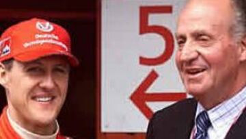 <B>LOS REYES.</B> Su majestad el rey D. Juan Carlos felicitó, como es habitual, al vencedor del Gran Premio de España, Michael Schumacher.