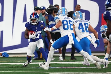 Isaiah McKenzie #87 of the New York Giants runs with the ball during the second half of a preseason game against the Detroit Lions at MetLife Stadium 