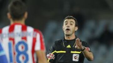 P&eacute;rez Lasa, durante un Getafe-Atl&eacute;tico.