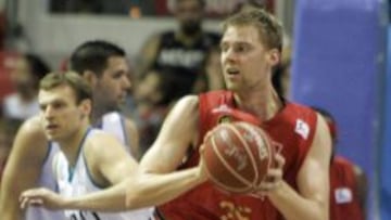 El pívot holandés del CAI Zaragoza, Henk
Norel.