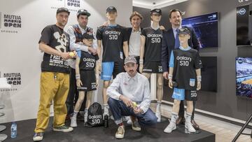 Presentada la equipación de los recogepelotas del Mutua