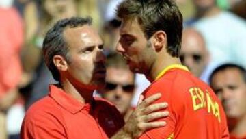 Los Bryan ganan el punto de dobles a Granollers y López