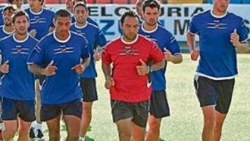 <b>EN BLOQUE. </b>Los granotas quieren volver a la senda del triunfo ante el filial sevillano.