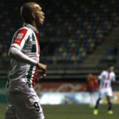 Palestino le pega duro a Unión Española que se enreda