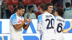 Cremona (Italy), 09/10/2022.- Napoli's players jubilates after scoring the goal 1-2 during the Italian Serie A soccer match US Cremonese vs SSC Napoli at Giovanni Zini stadium in Cremona, Italy, 09 October 2022. (Italia) EFE/EPA/FILIPPO VENEZIA
