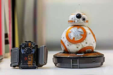 Controla a BB-8 y explora Star Wars a lo Pokémon GO con la Force Band de Sphero