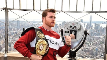 El boxeador mexicano Saúl 'Canelo' Álvarez presumió en sus redes sociales su presencia en el State Farm Stadium, en la ciudad de Arizona, apoyando a Mahomes.