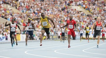 Los atletas de la delegación de Estados Unidos trataban de hacer frente a los jamaicanos, pero tanto en relevos como Bolt en solitario, eran intratables. Tres nuevos oros para Bolt en el Mundial de Rusia y ya eran trece.