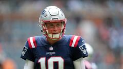 Patriots’ Mac Jones suffered a back injury in loss to Dolphins but how bad is it?