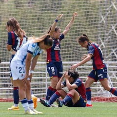Alba Redondo reina en la locura