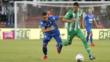 Darío Rodríguez y Daniel Bocanegra durante un partido entre Nacional y Once Caldas por Liga Águila.