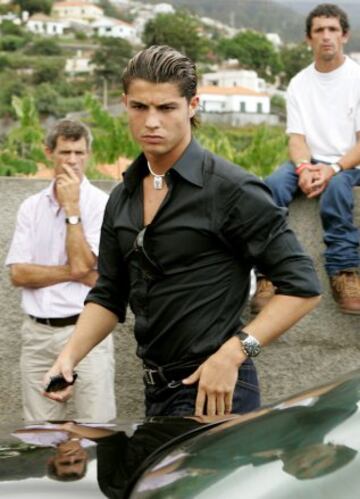 Con mechas, rapado, largo por detras, con dibujos geométricos...