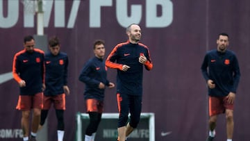 Barcelona's Andrés Iniesta training ahead of Levante game.